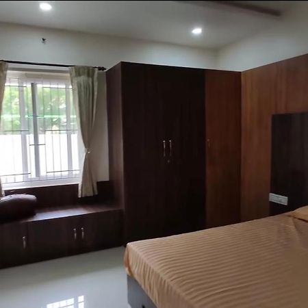 甘吉布勒姆 Gsr Residency酒店 外观 照片
